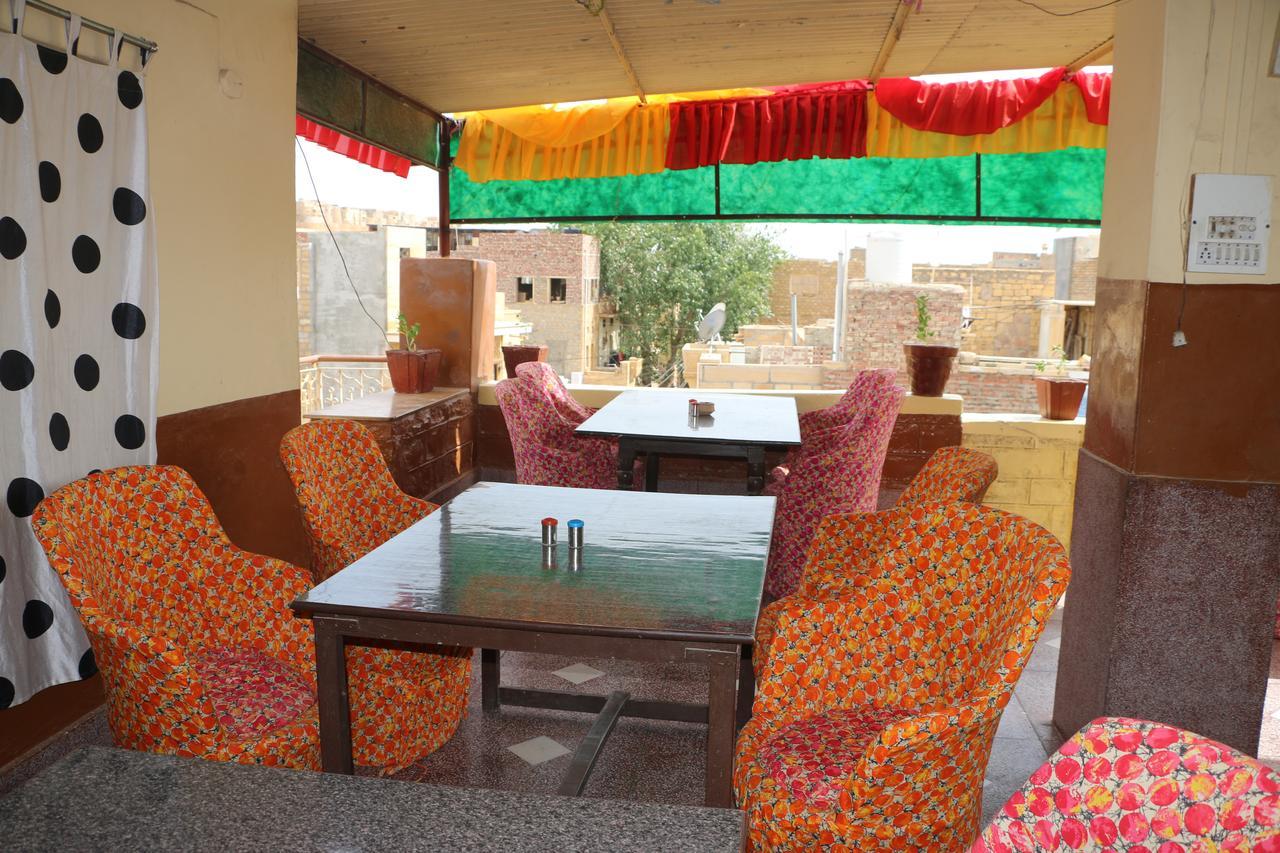 Ratan Hostel Jaisalmer Ngoại thất bức ảnh