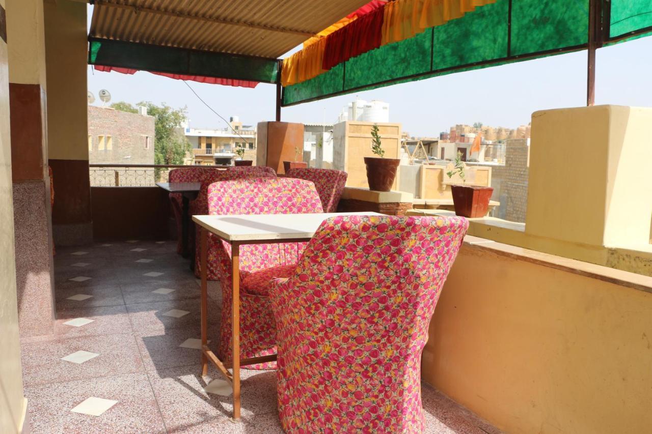Ratan Hostel Jaisalmer Ngoại thất bức ảnh